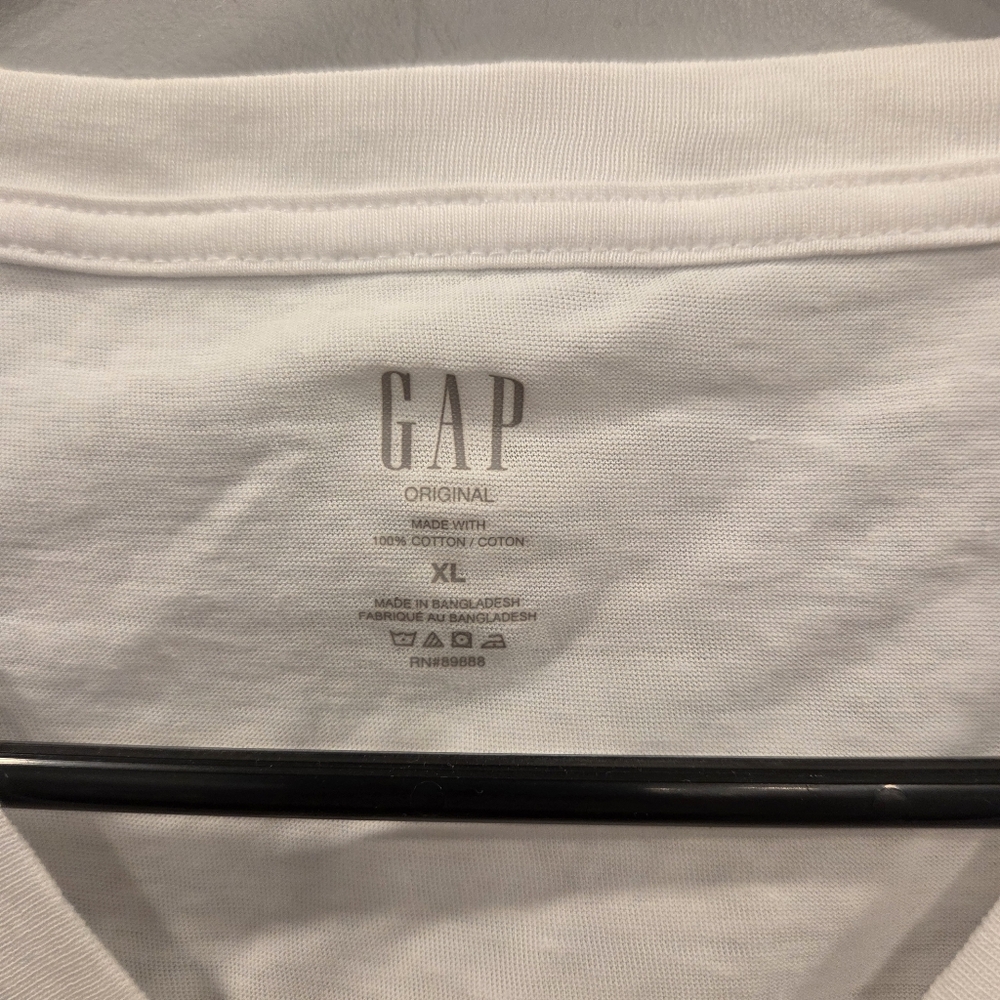GAP V Neck White Classic Tee XL - Picture 2 of 6
